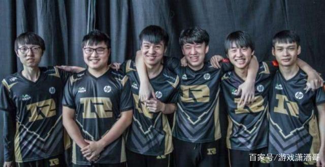 队伍凭全年 队伍凭全年