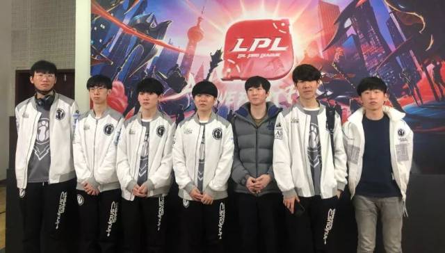 四张法首攻 四张法首攻